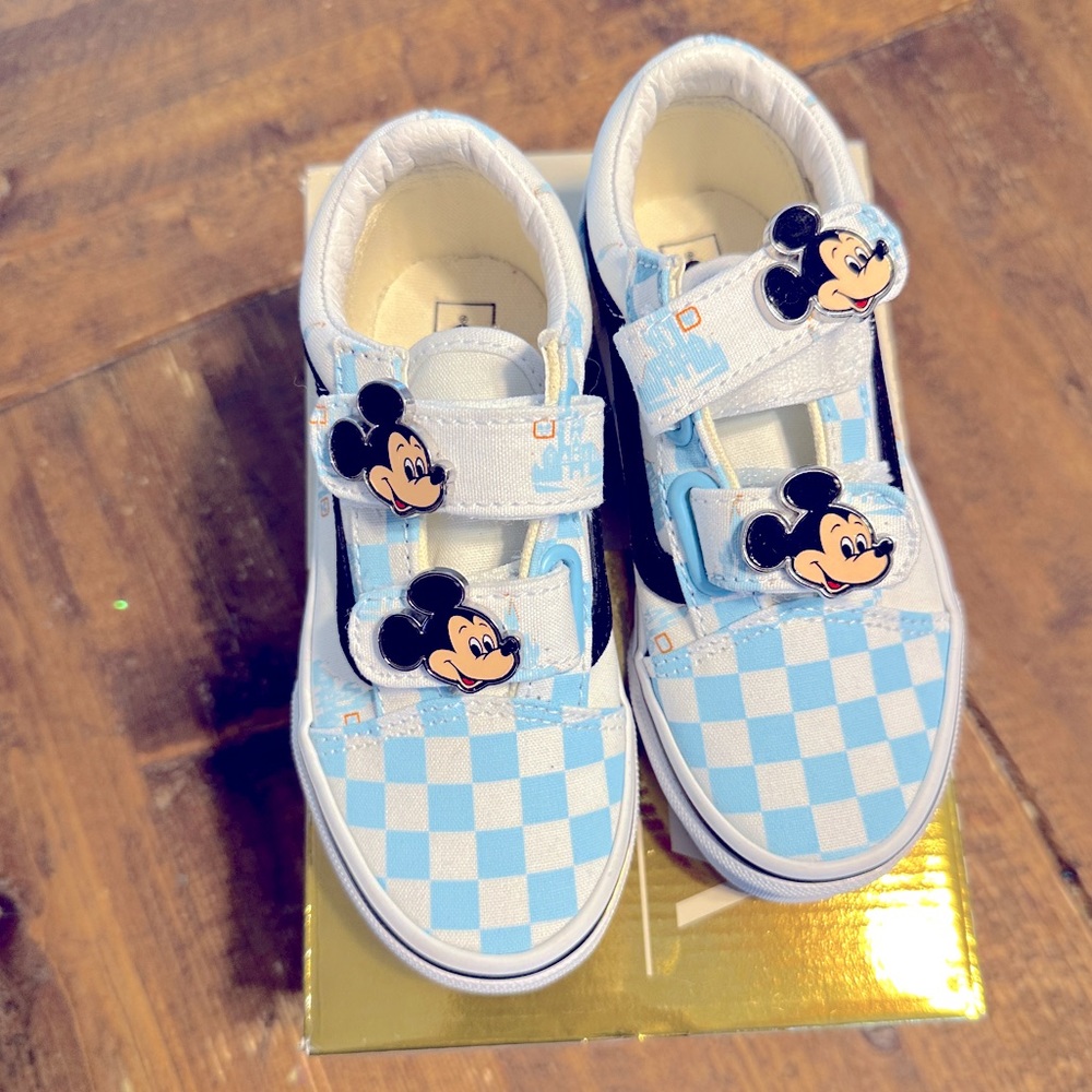 Disney Vans Kids Size 11